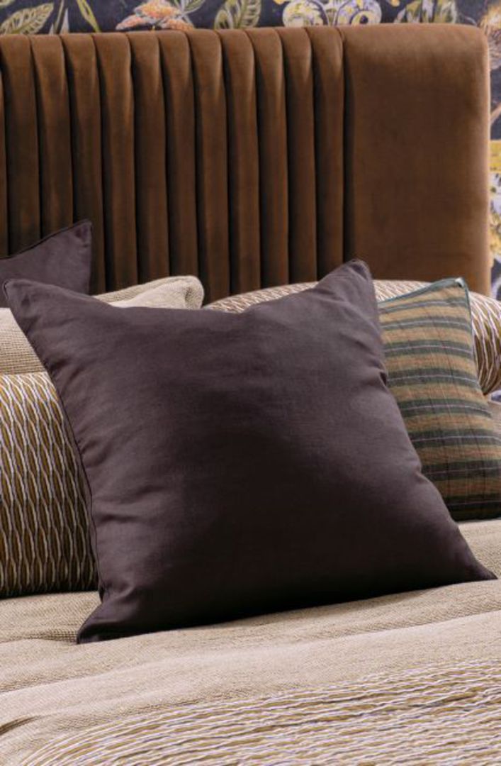 Bianca Lorenne - Luchesi Comforter - Cushion - Mulberry image 2